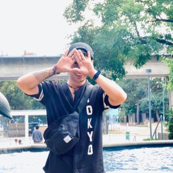 Meet your Posher, Krisken - Picture 1 of 1